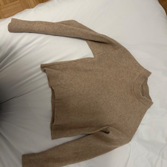 Frank and Oak merino wool cropped sweater - Picture 3 of 4